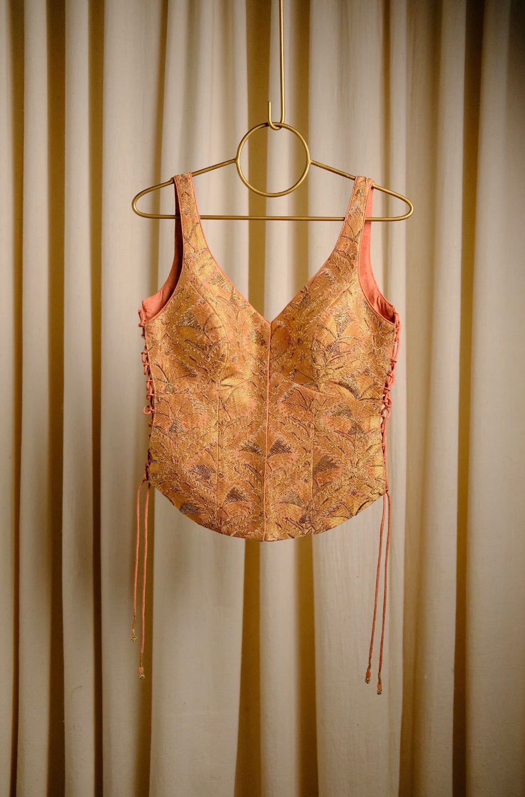 Abhinetri corset in Terracotta