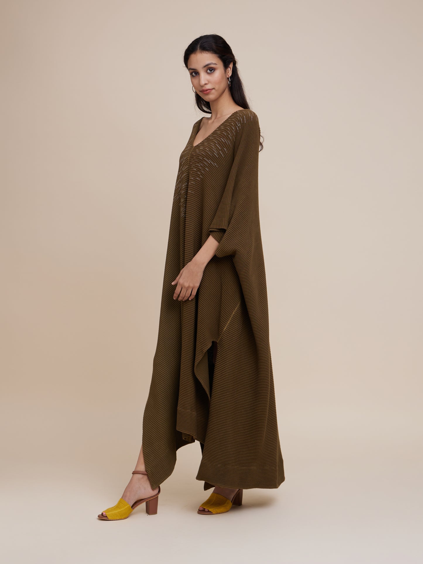 Knit Kaftan Embroidered (Olive)