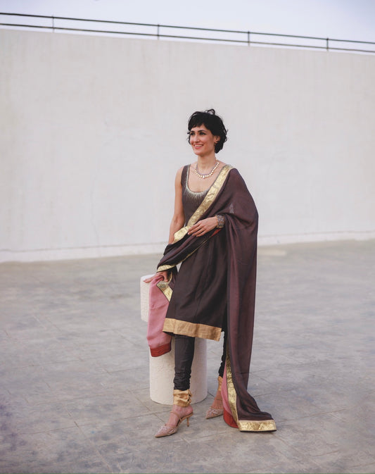 Taj Set in Kohl