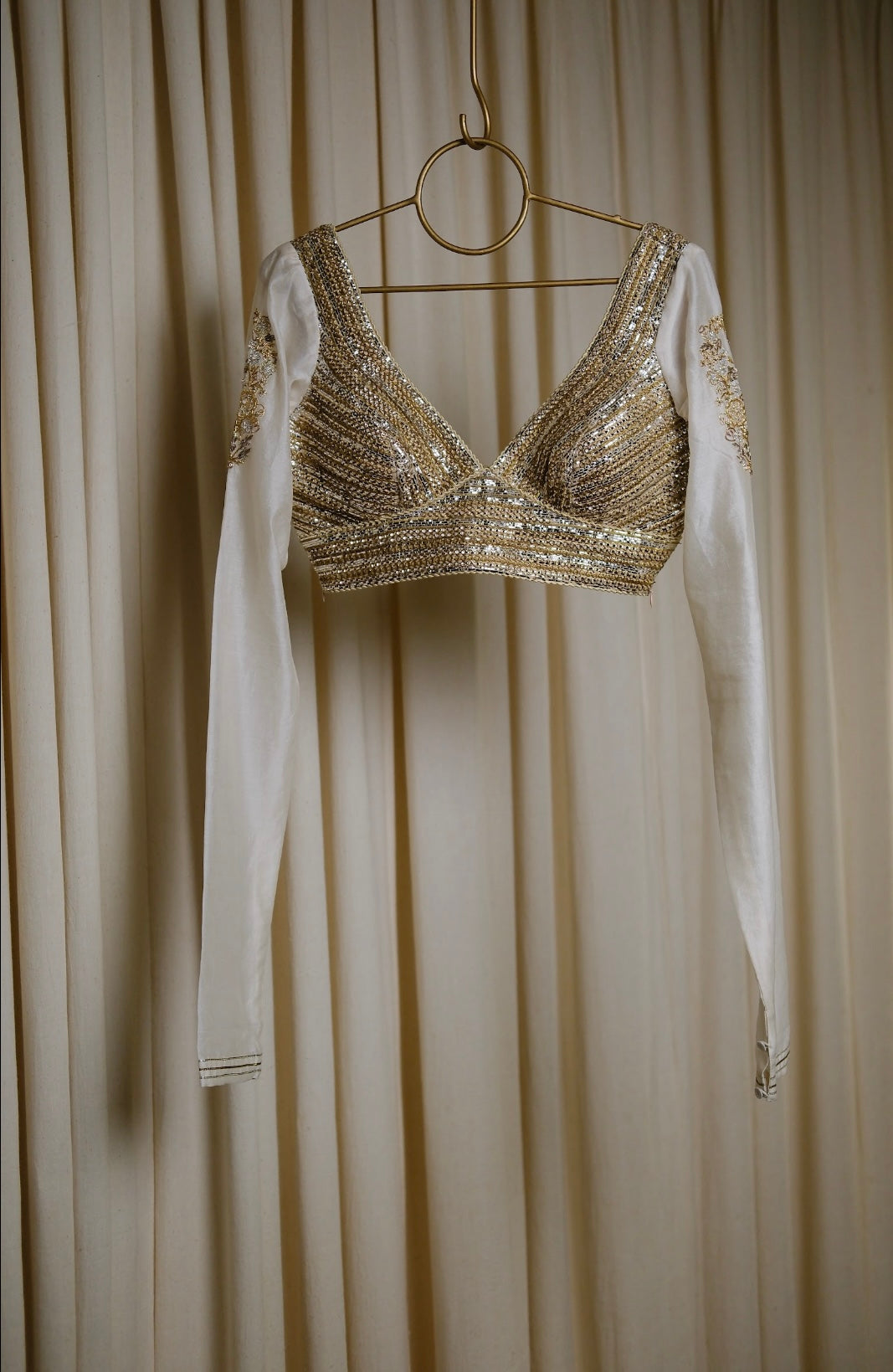Neena choli In Ivory